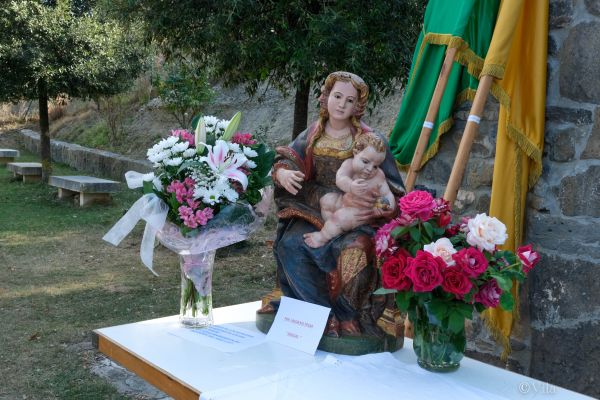 ofrenda742E3B99-CA50-E109-8A2B-49E71A9B545B.jpg